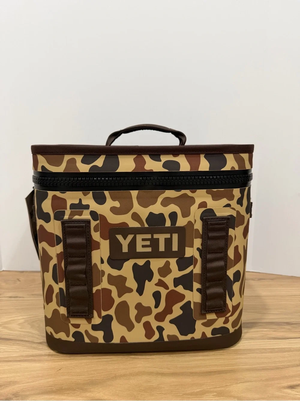Yeti Hopper Flip 12 Wetlands Camo